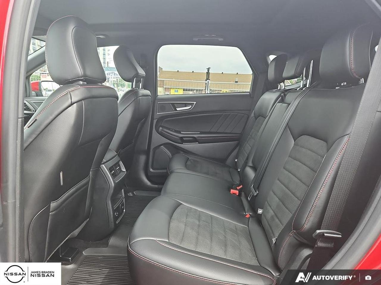 2022 Ford Edge ST Line AWD Photo