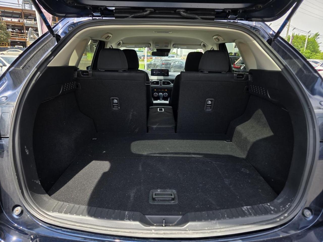 2024 Mazda CX-5 AWD LOW KM 1 OWNER Photo