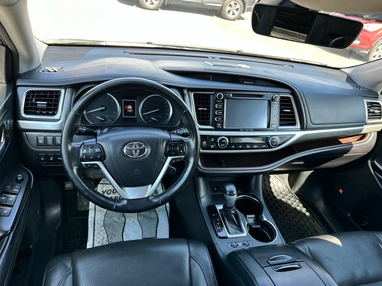 2017 Toyota Highlander Limited ~ 360 CAM ~ JBL ~ PANO ROOF ~ CERTIFIED Photo