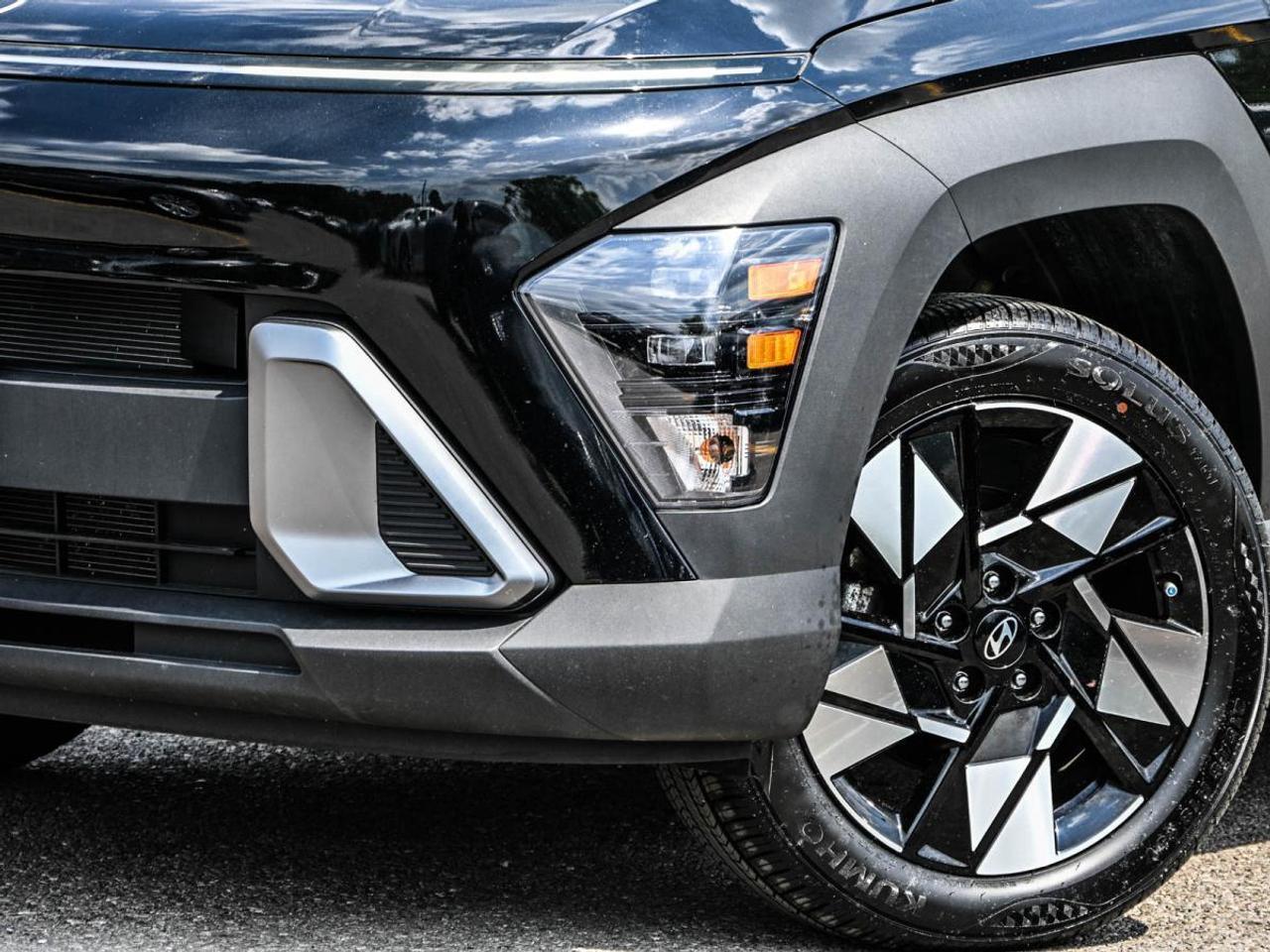 2024 Hyundai KONA PREFERRED AWD   1owner, No Accident, Off-Lease Photo