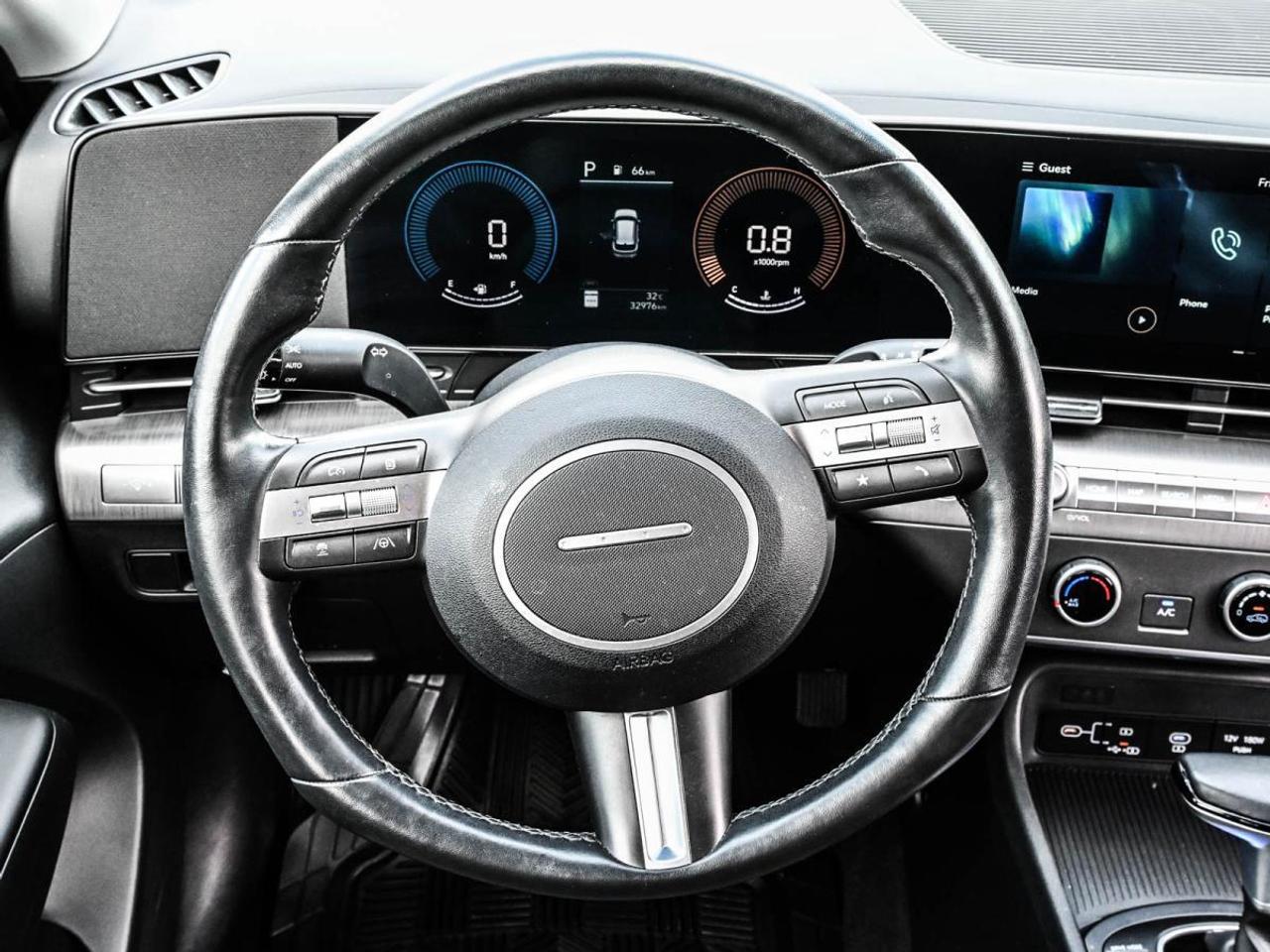 2024 Hyundai KONA PREFERRED AWD   1owner, No Accident, Off-Lease Photo