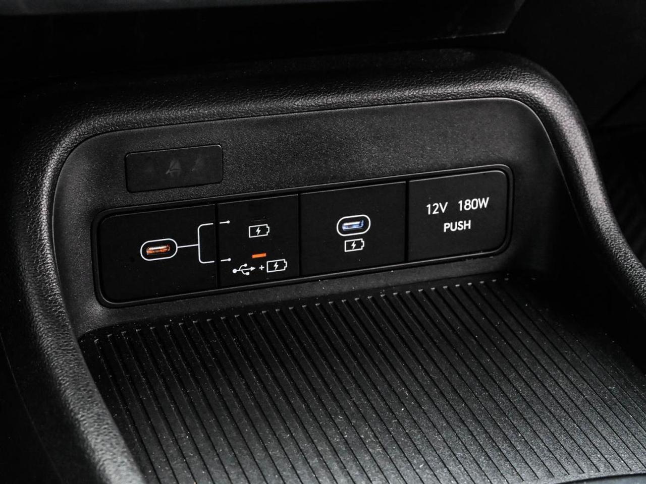 2024 Hyundai KONA PREFERRED AWD   1owner, No Accident, Off-Lease Photo