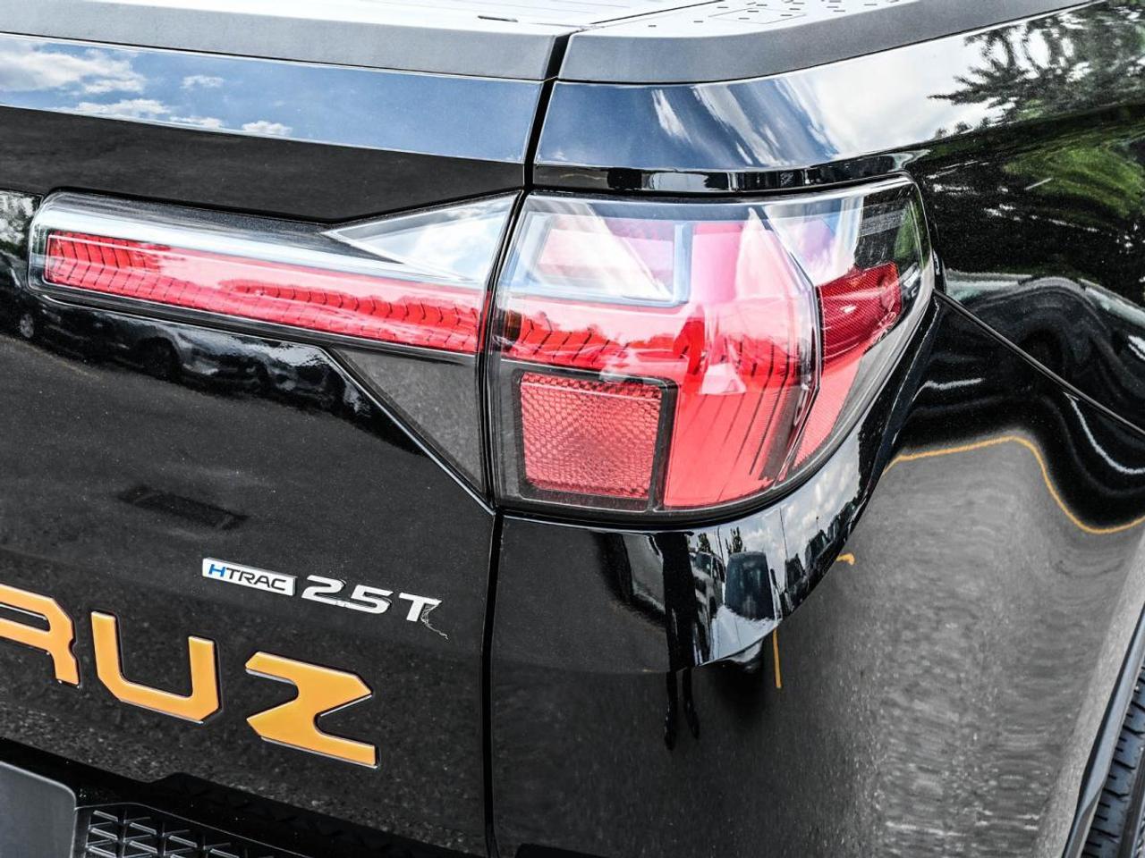 2024 Hyundai Santa Cruz ULTIMATE   RARE,1 owner, No Accidents Photo