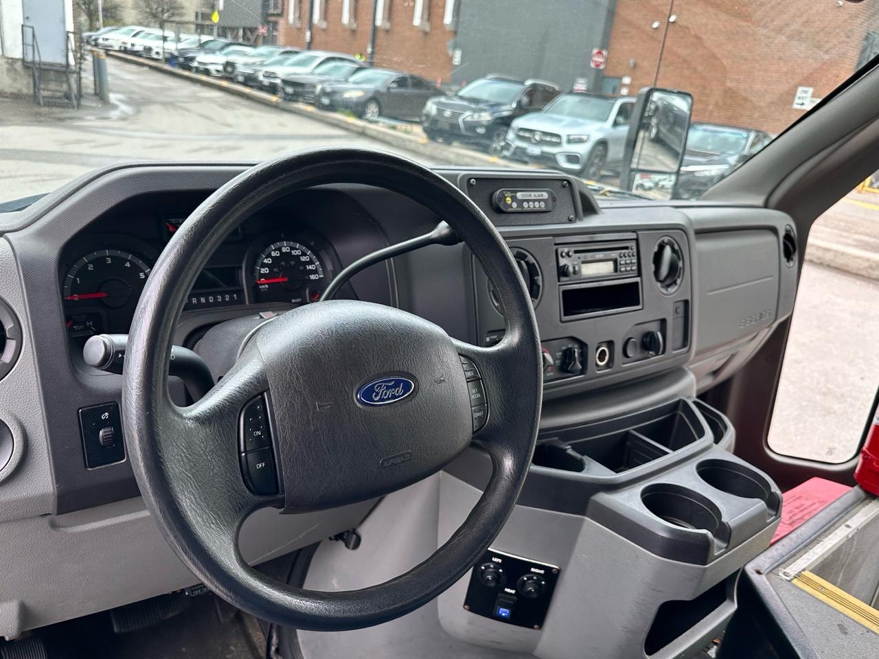 2012 Ford Econoline E-450 Super Duty 158 DRW ~ 16 Passenger ~ Wheelcha Photo