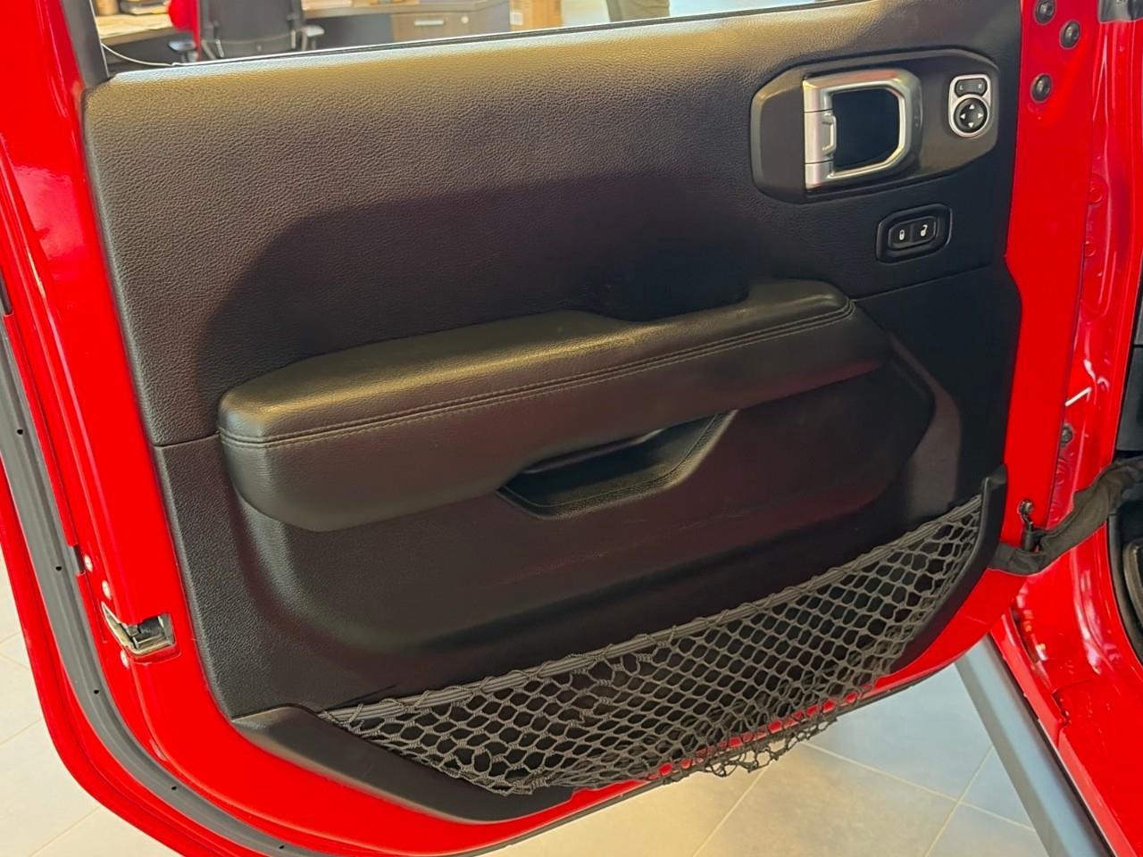2019 Jeep WRANGLER UNLIMITED Sahara 4dr 4x4 Photo