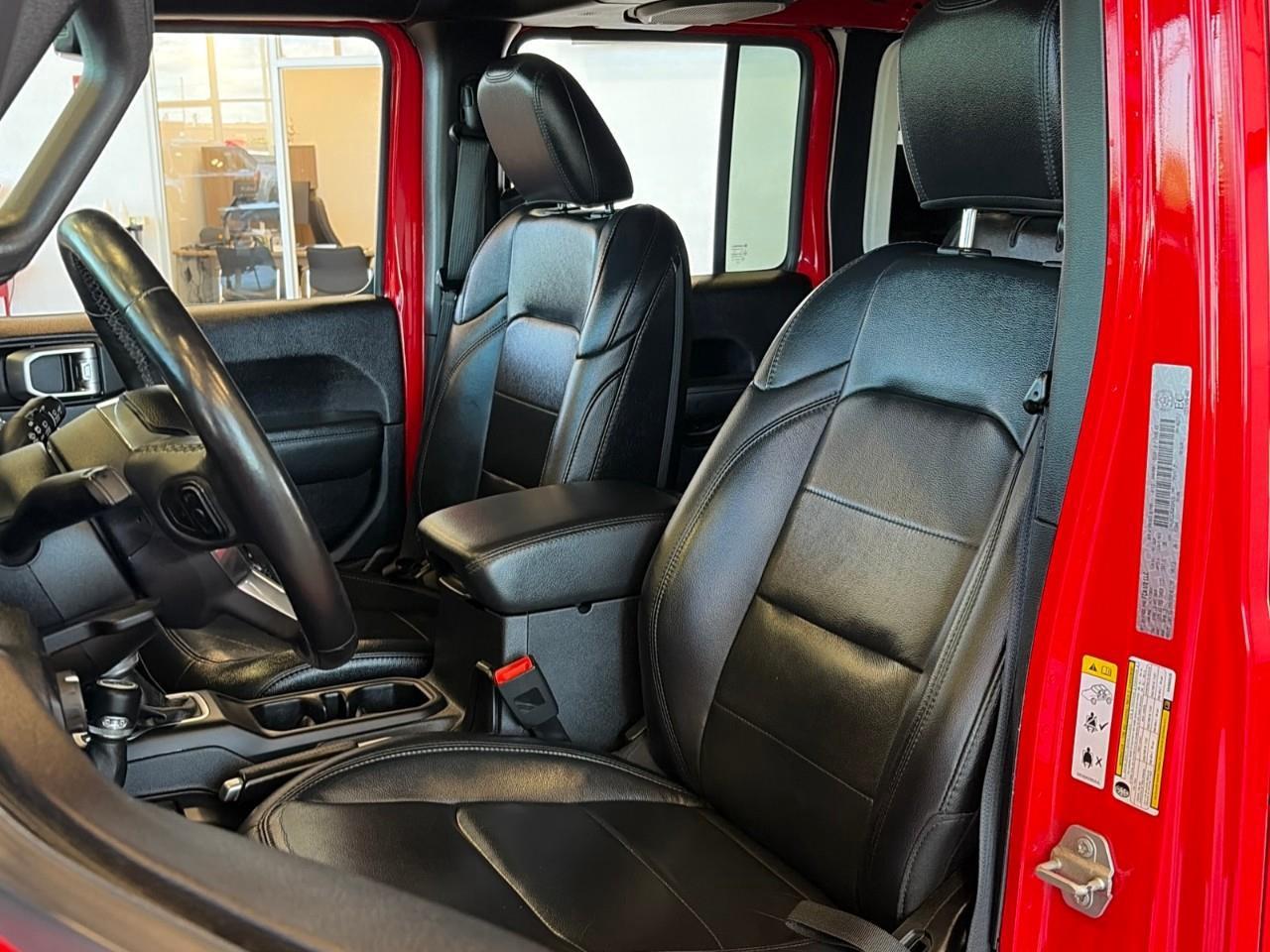 2019 Jeep WRANGLER UNLIMITED Sahara 4dr 4x4 Photo