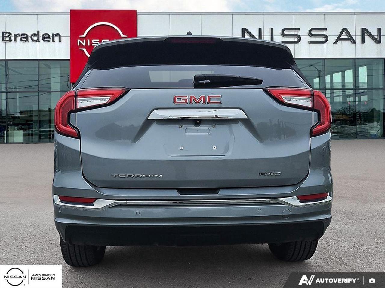 2024 GMC Terrain AWD Denali Photo