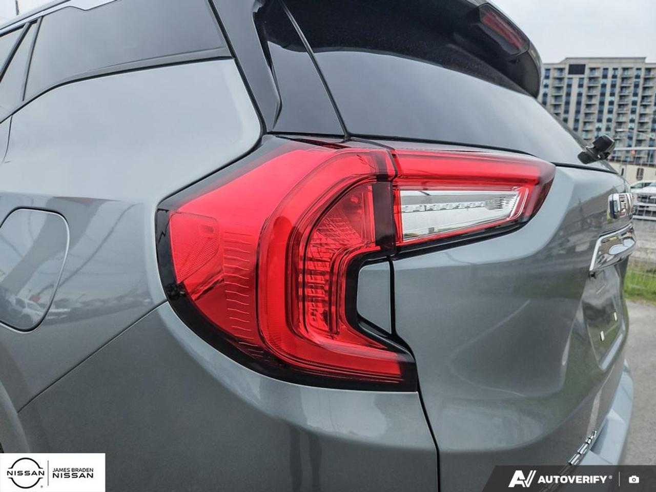 2024 GMC Terrain AWD Denali Photo