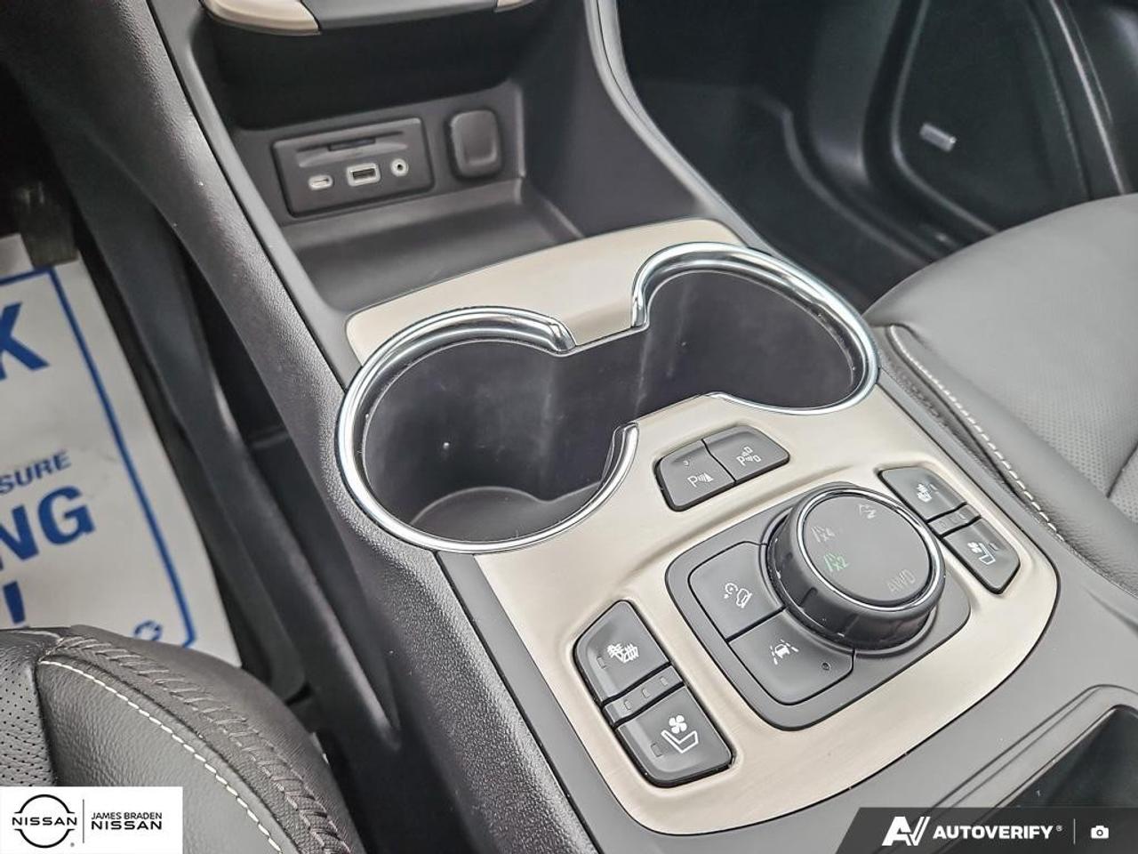 2024 GMC Terrain AWD Denali Photo