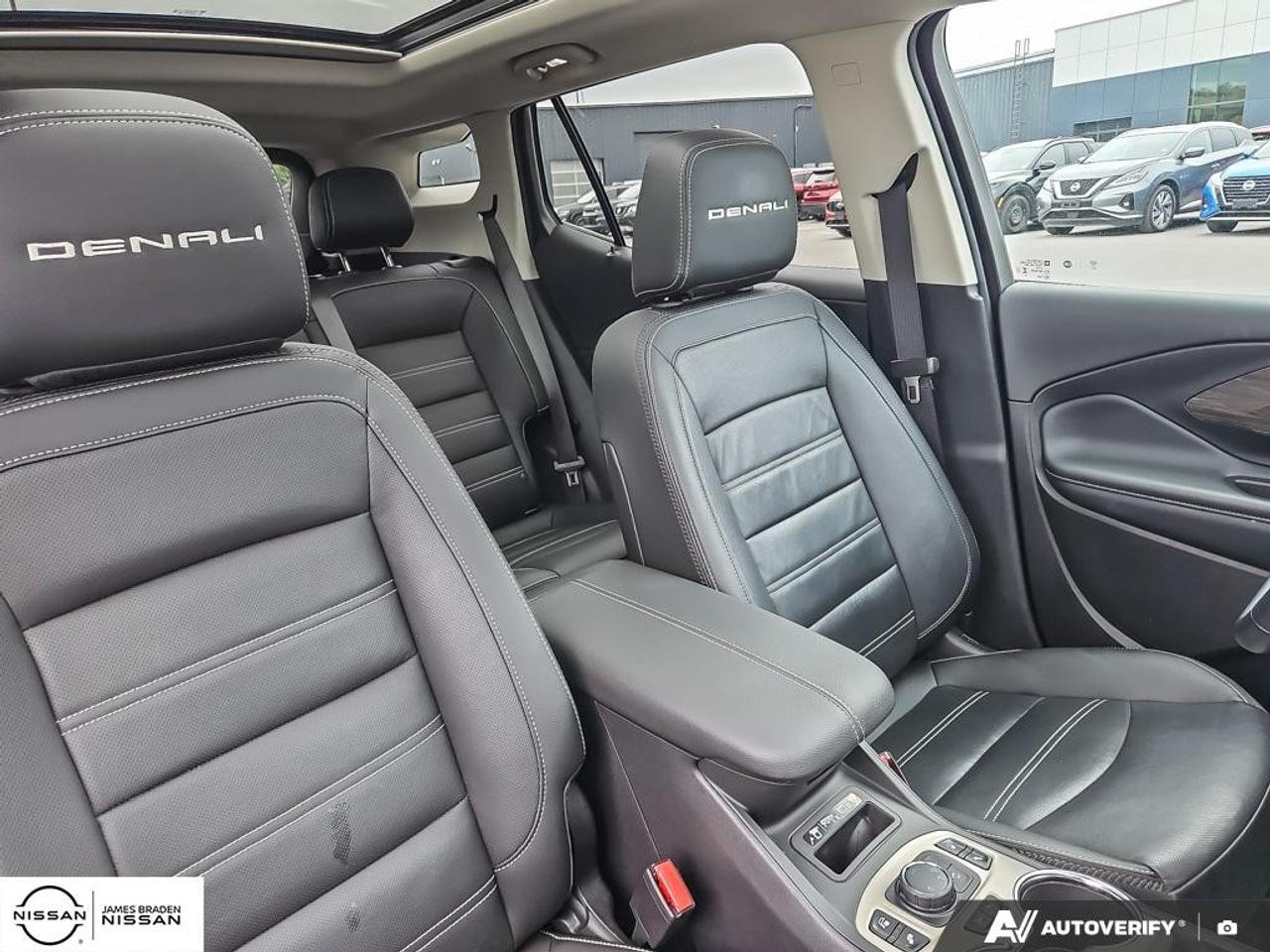 2024 GMC Terrain AWD Denali Photo