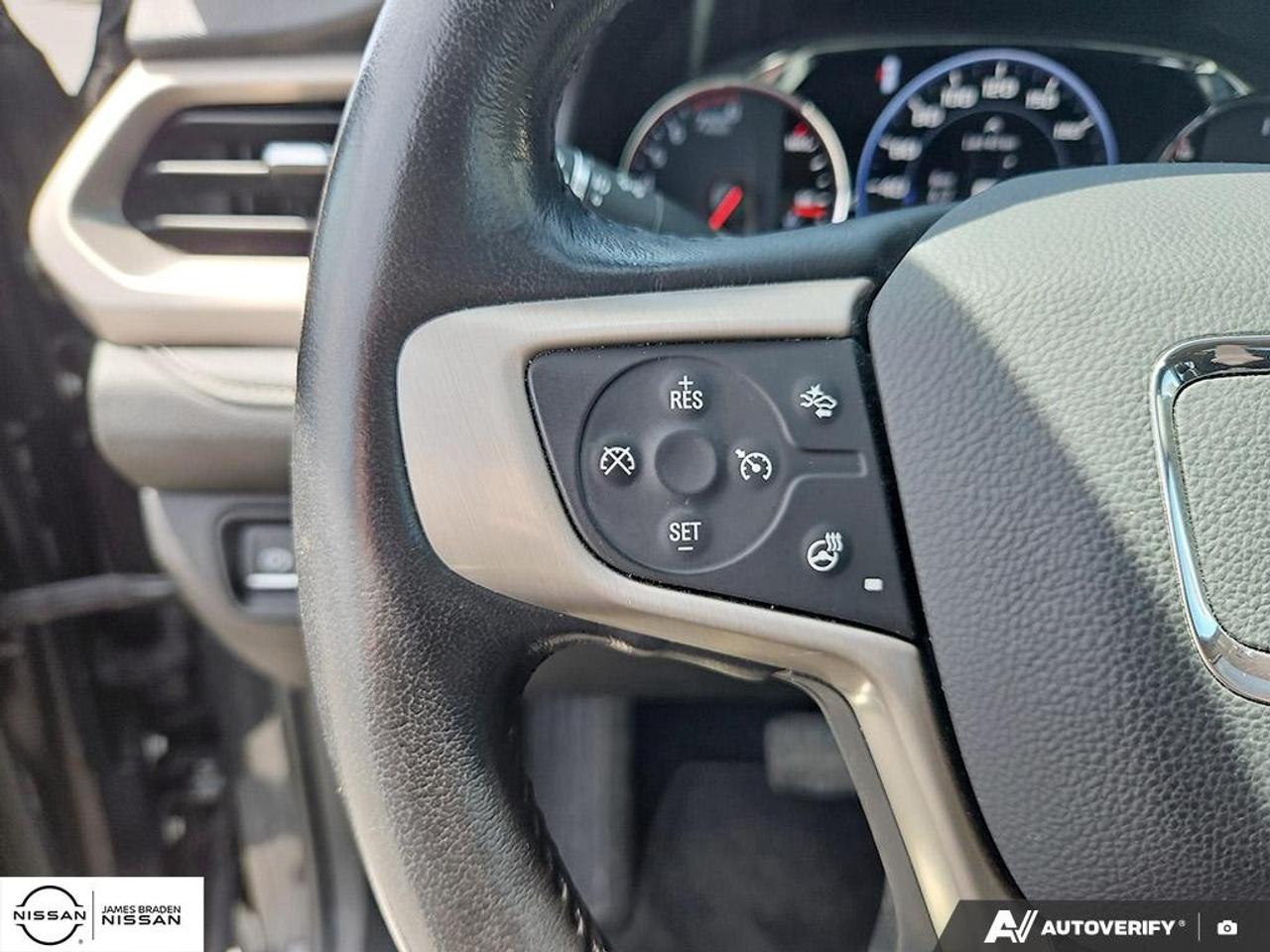 2020 GMC Acadia AWD DENALI Photo