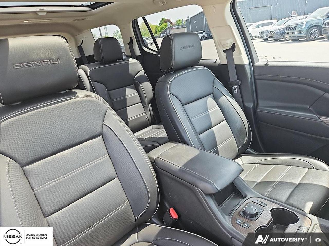 2020 GMC Acadia AWD DENALI Photo