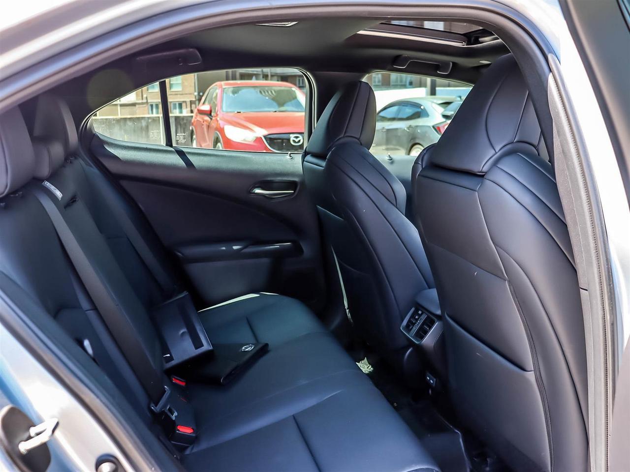2024 Lexus UX UX 250h CVT Photo