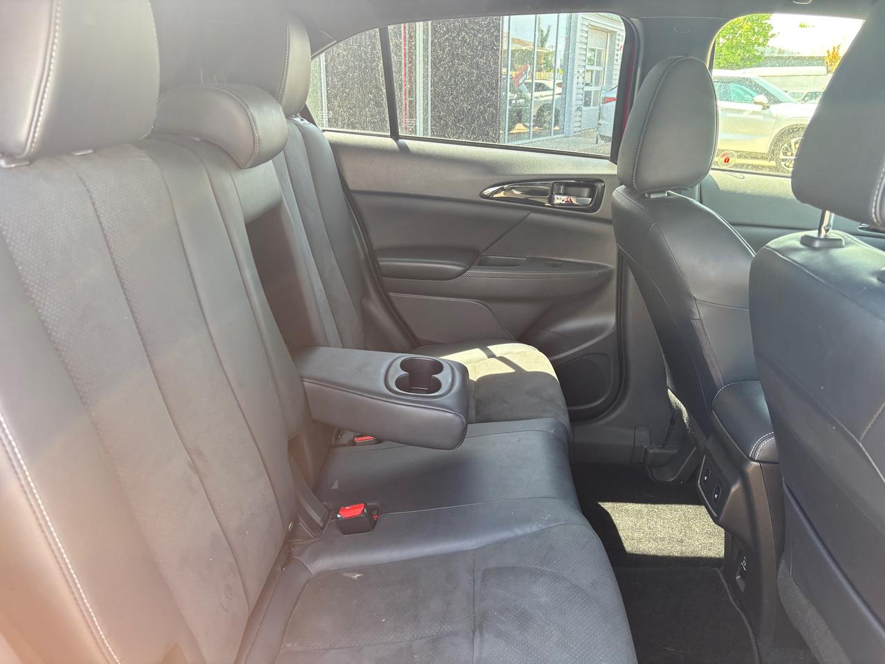 2022 Mitsubishi Eclipse Cross SEL 4dr S-AWC Photo