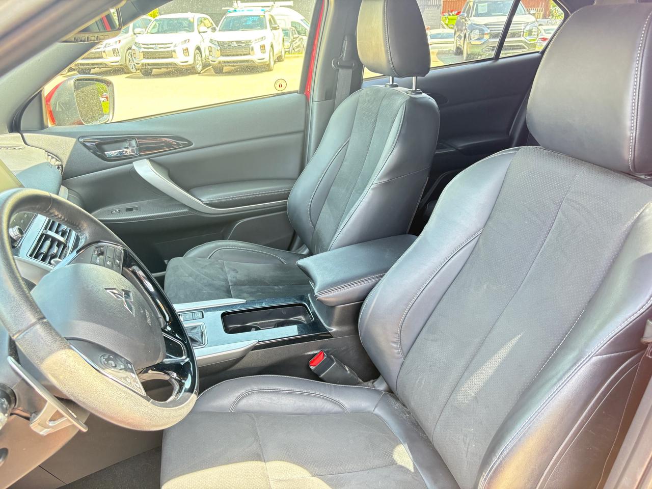 2022 Mitsubishi Eclipse Cross SEL 4dr S-AWC Photo