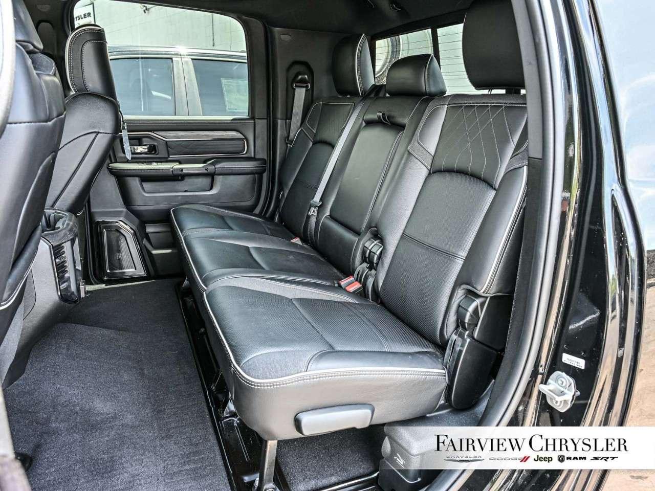 2026 RAM 2500 Limited 4x4 Mega Cab 6'4 Box MEGA   5TH WHEEL   NIGHT EDITION   POWER SUNROOF   CLEARANCE LAMPS   REAR AUTO LEVELLING Photo