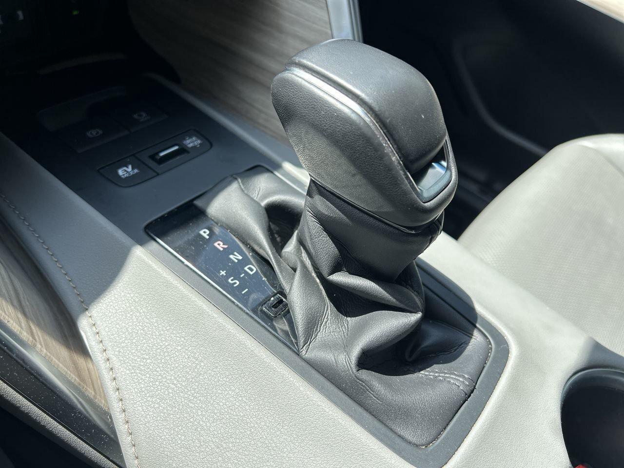 2022 Toyota Venza XLE AWD GREY LEATHER   NAV   JBL AUDIO   HEATED ST Photo
