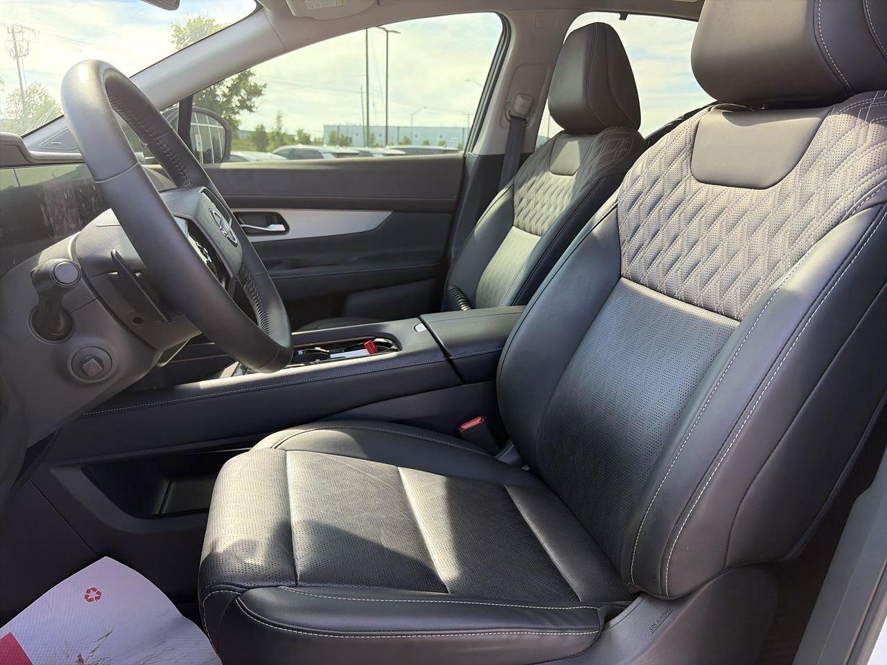 2025 Nissan Murano Platinum AWD WINTER TIRES   MASSAGE FRONT SEATS Photo