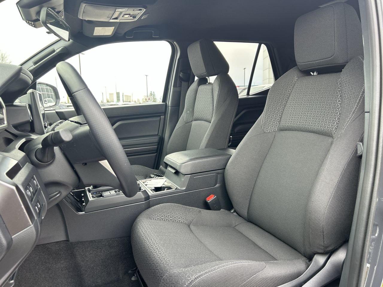 2025 Toyota 4Runner SR5 7 PASSENGER 6.95%TCUV   CLOTH SEATS   HEAT SEA Photo