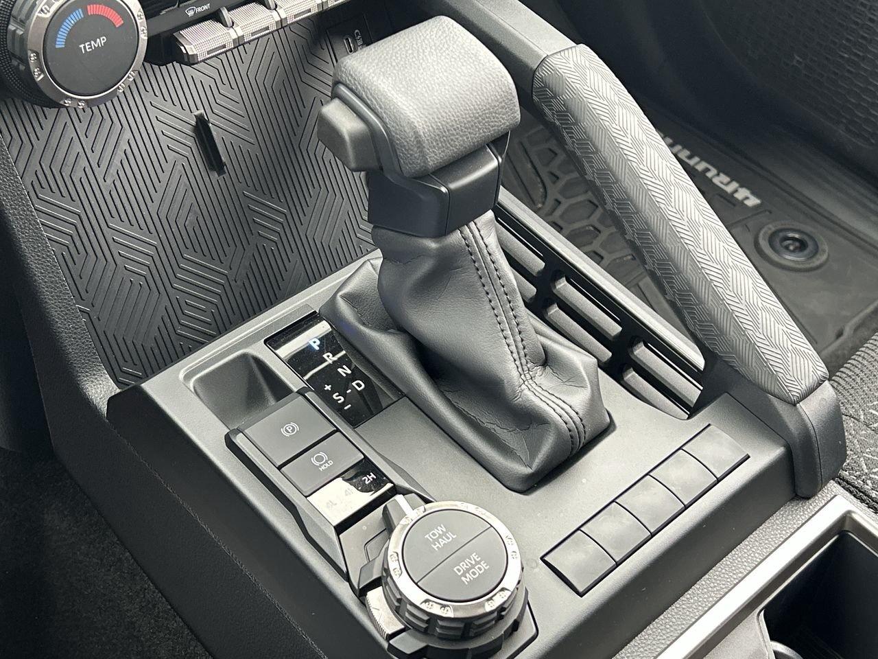 2025 Toyota 4Runner SR5 7 PASSENGER 6.95%TCUV   CLOTH SEATS   HEAT SEA Photo