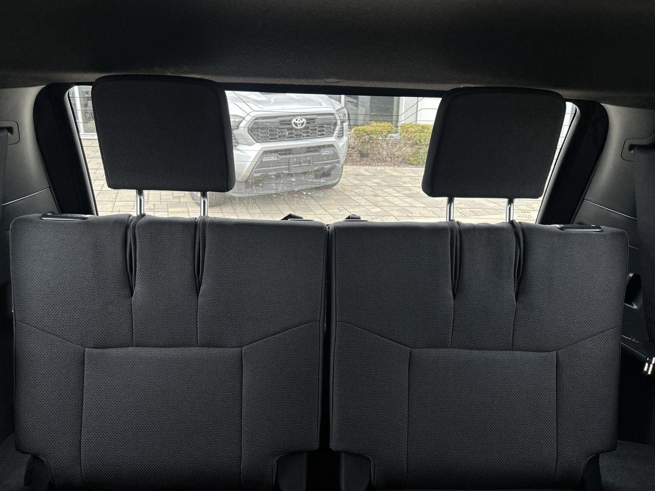 2025 Toyota 4Runner SR5 7 PASSENGER 6.95%TCUV   CLOTH SEATS   HEAT SEA Photo