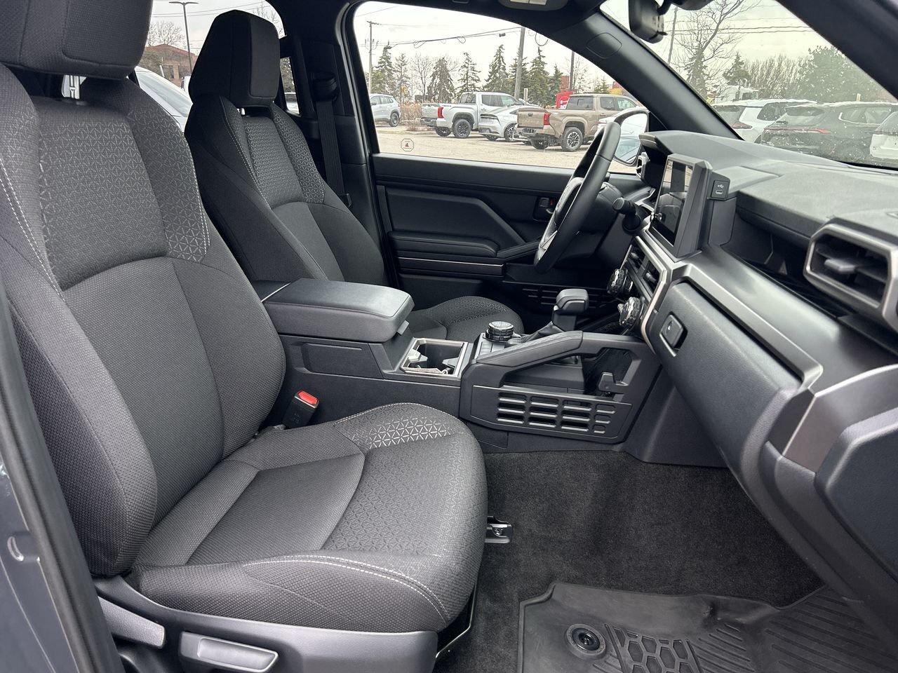 2025 Toyota 4Runner SR5 7 PASSENGER 6.95%TCUV   CLOTH SEATS   HEAT SEA Photo