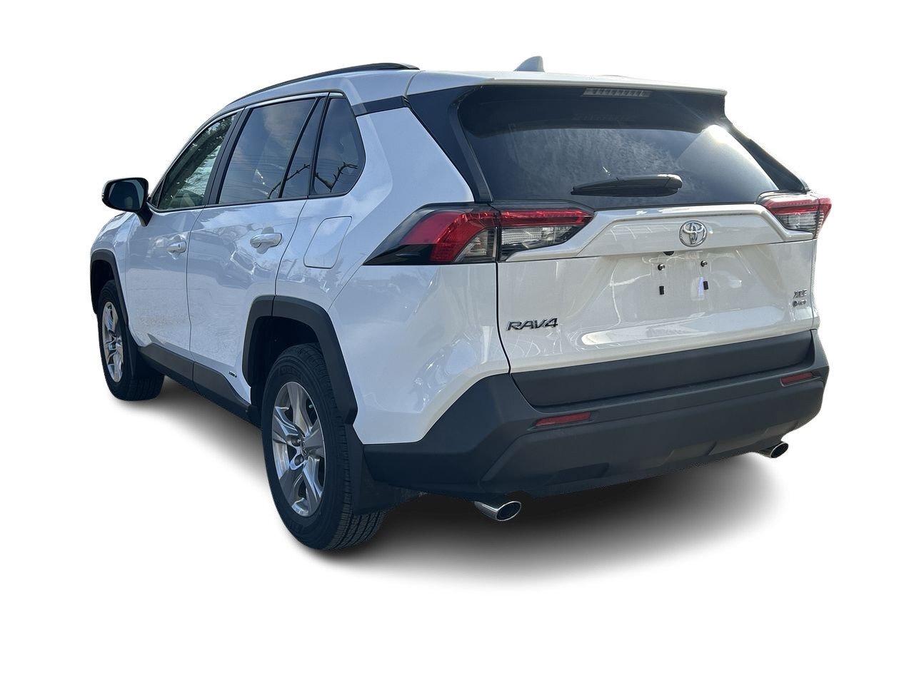2025 Toyota RAV4 Hybrid XLE AWD 6.95%TCUV   SUNROOF   HEAT STEER   WIRELES Photo