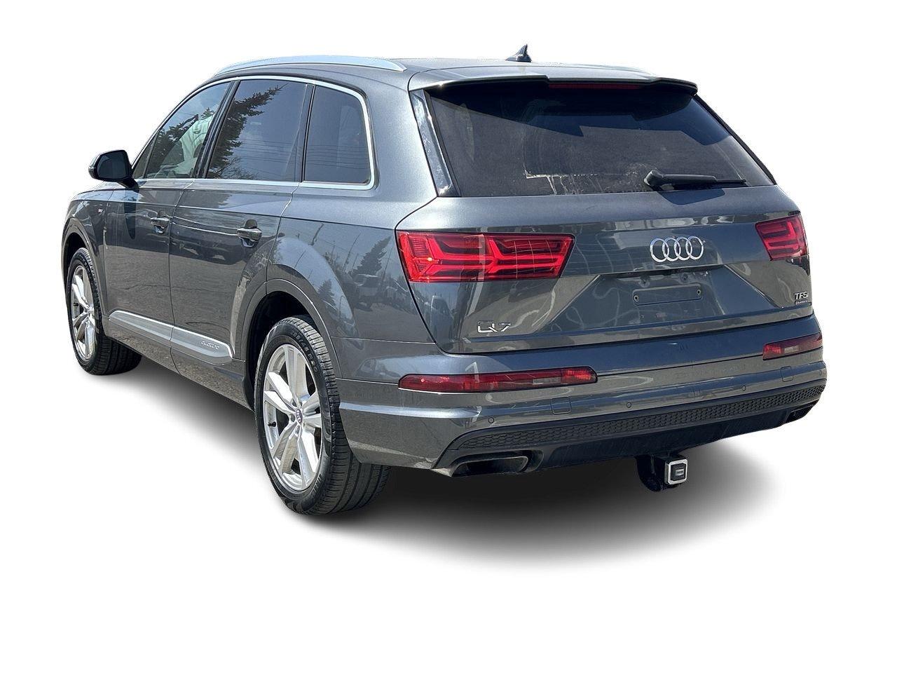 2017 Audi Q7 3.0T Technik quattro 8sp Tiptronic LUXURY PKG   DR Photo