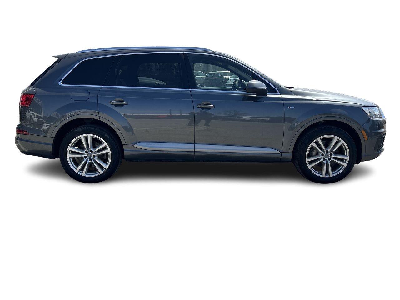 2017 Audi Q7 3.0T Technik quattro 8sp Tiptronic LUXURY PKG   DR Photo