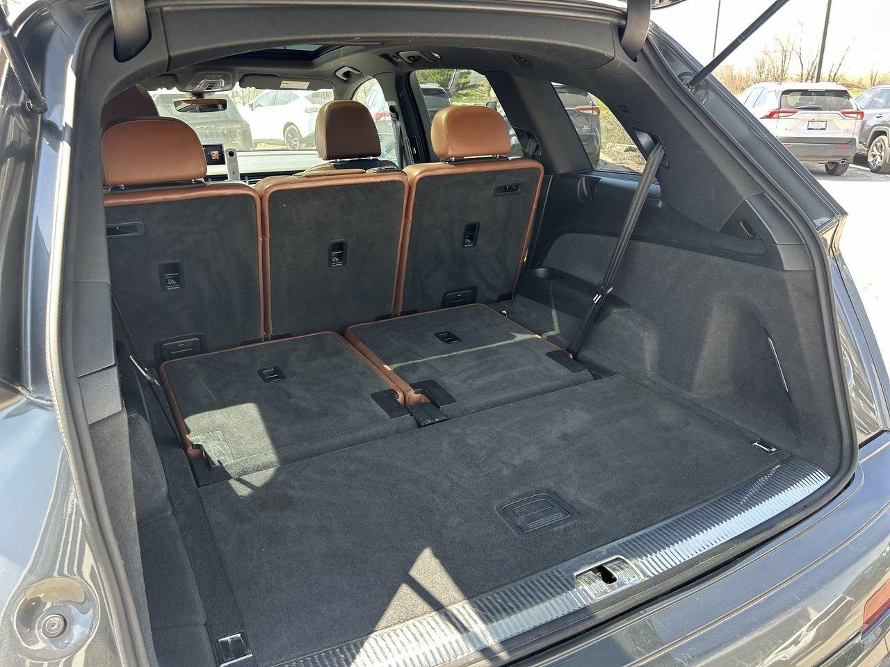 2017 Audi Q7 3.0T Technik quattro 8sp Tiptronic LUXURY PKG   DR Photo