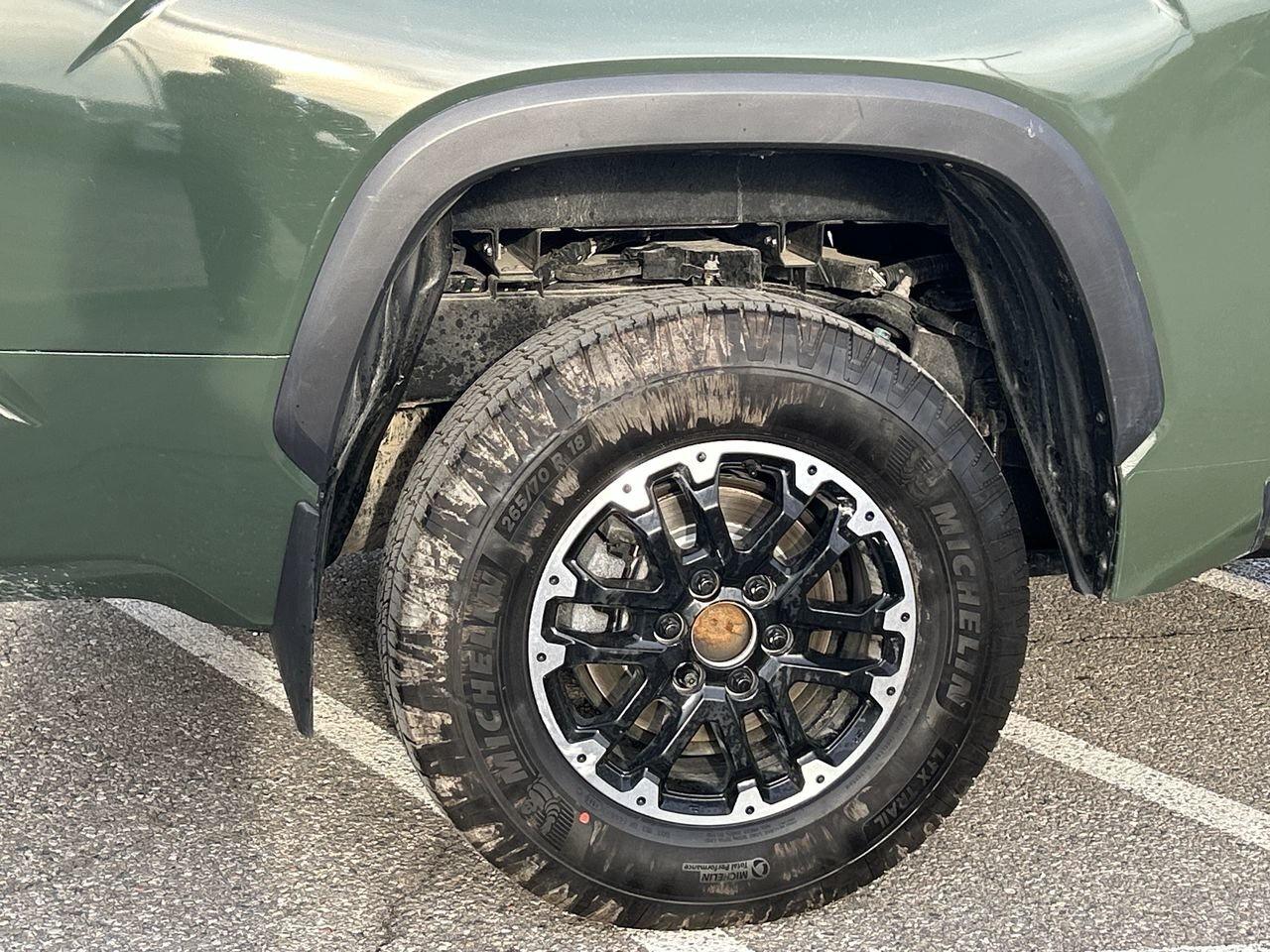2023 Toyota Tundra CrewMax SR5 TRD OFF ROAD PKG INCOMING UNIT   TONNE Photo