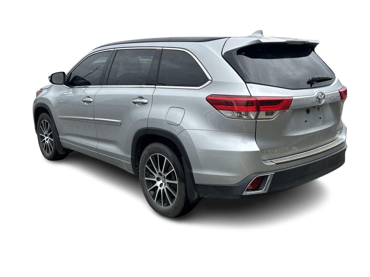 2018 Toyota Highlander XLE WITH SE PKG SOLD AS/IS   WINTER/SUMMER TIRES Photo