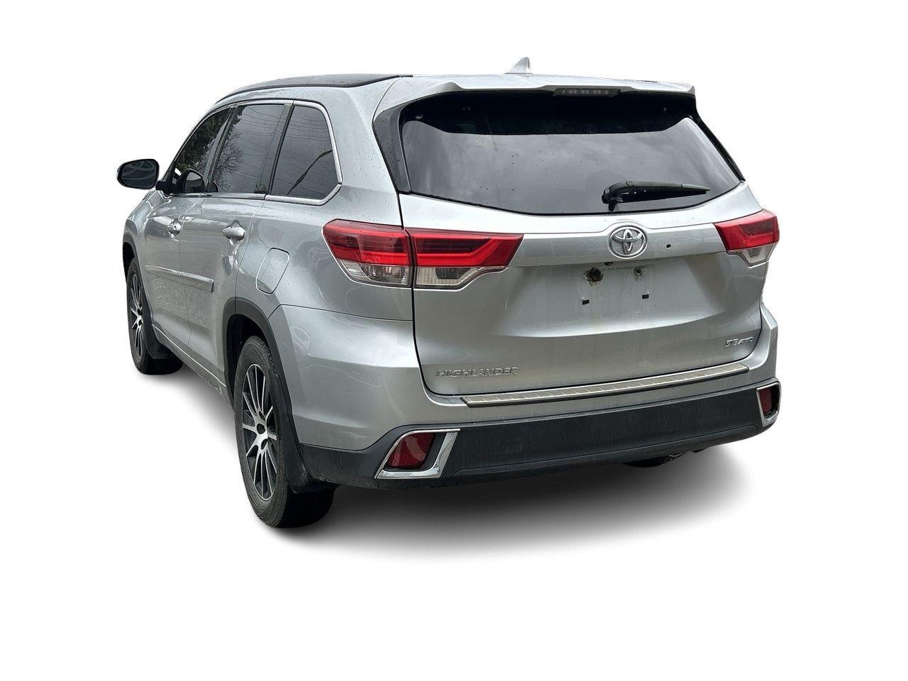 2018 Toyota Highlander XLE WITH SE PKG SOLD AS/IS   WINTER/SUMMER TIRES Photo