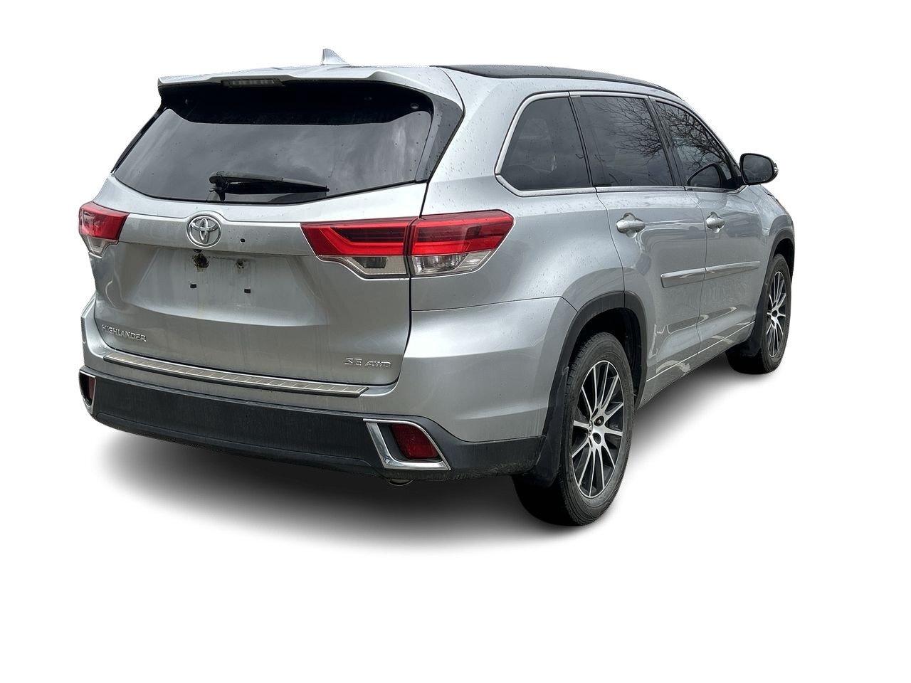 2018 Toyota Highlander XLE WITH SE PKG SOLD AS/IS   WINTER/SUMMER TIRES Photo