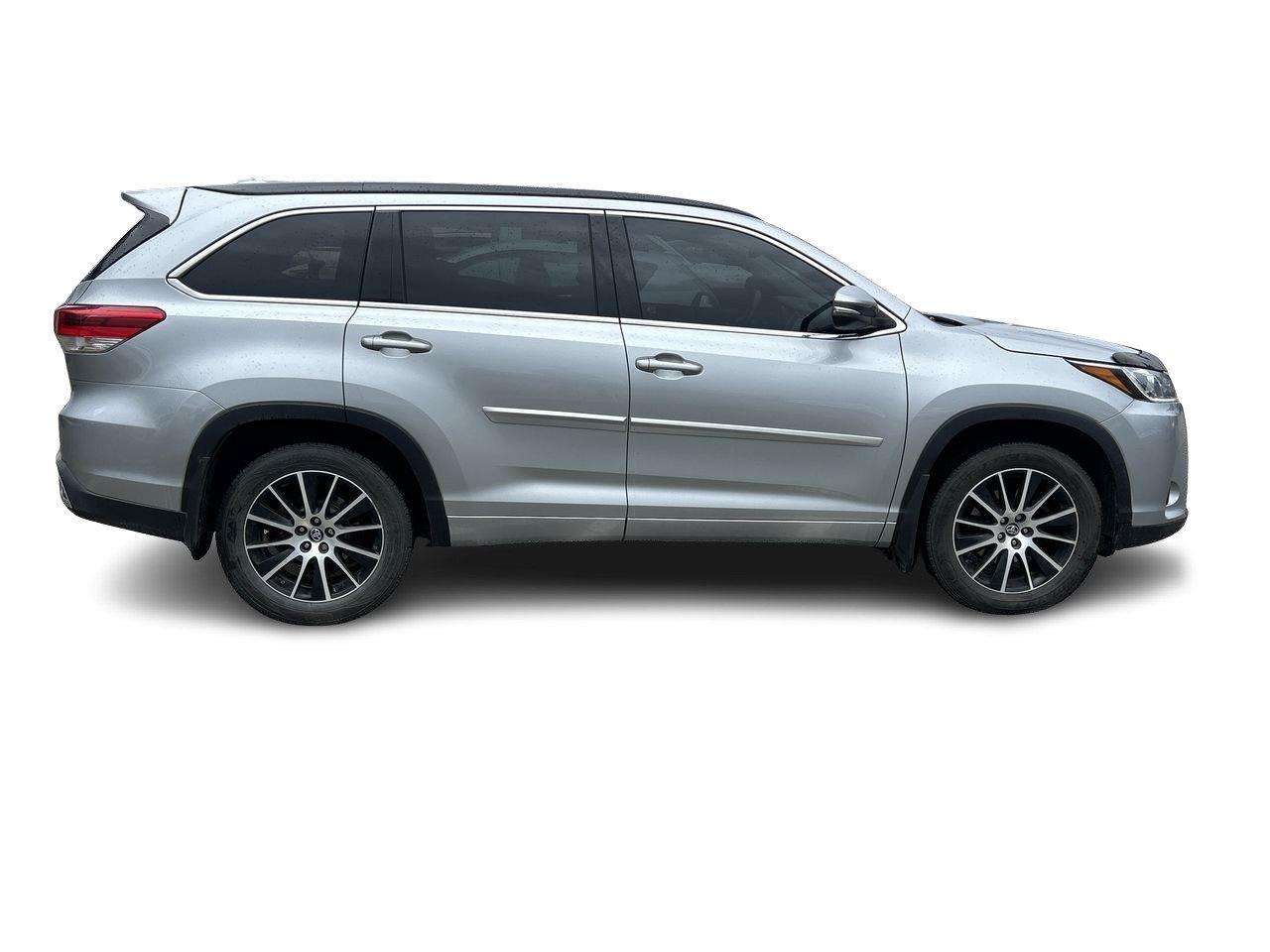 2018 Toyota Highlander XLE WITH SE PKG SOLD AS/IS   WINTER/SUMMER TIRES Photo