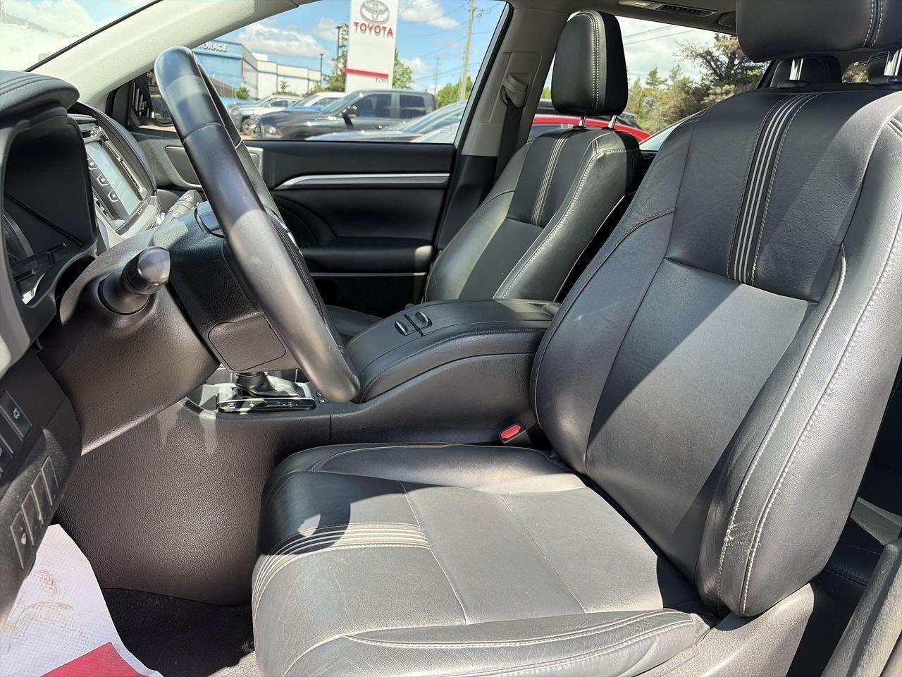 2018 Toyota Highlander XLE WITH SE PKG SOLD AS/IS   WINTER/SUMMER TIRES Photo