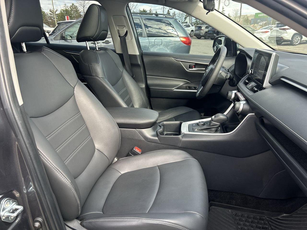 2025 Toyota RAV4 Hybrid XLE AWD PREMIUM PKG 6.95%TCUV  SOFTEX LEATHER   WI Photo