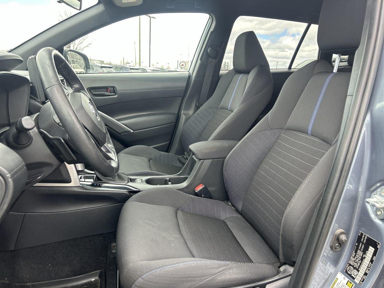2023 Toyota Corolla Cross SE AWD 6.95% TCUV   CLOTH   HEAT STEER   HEAT SEAT Photo