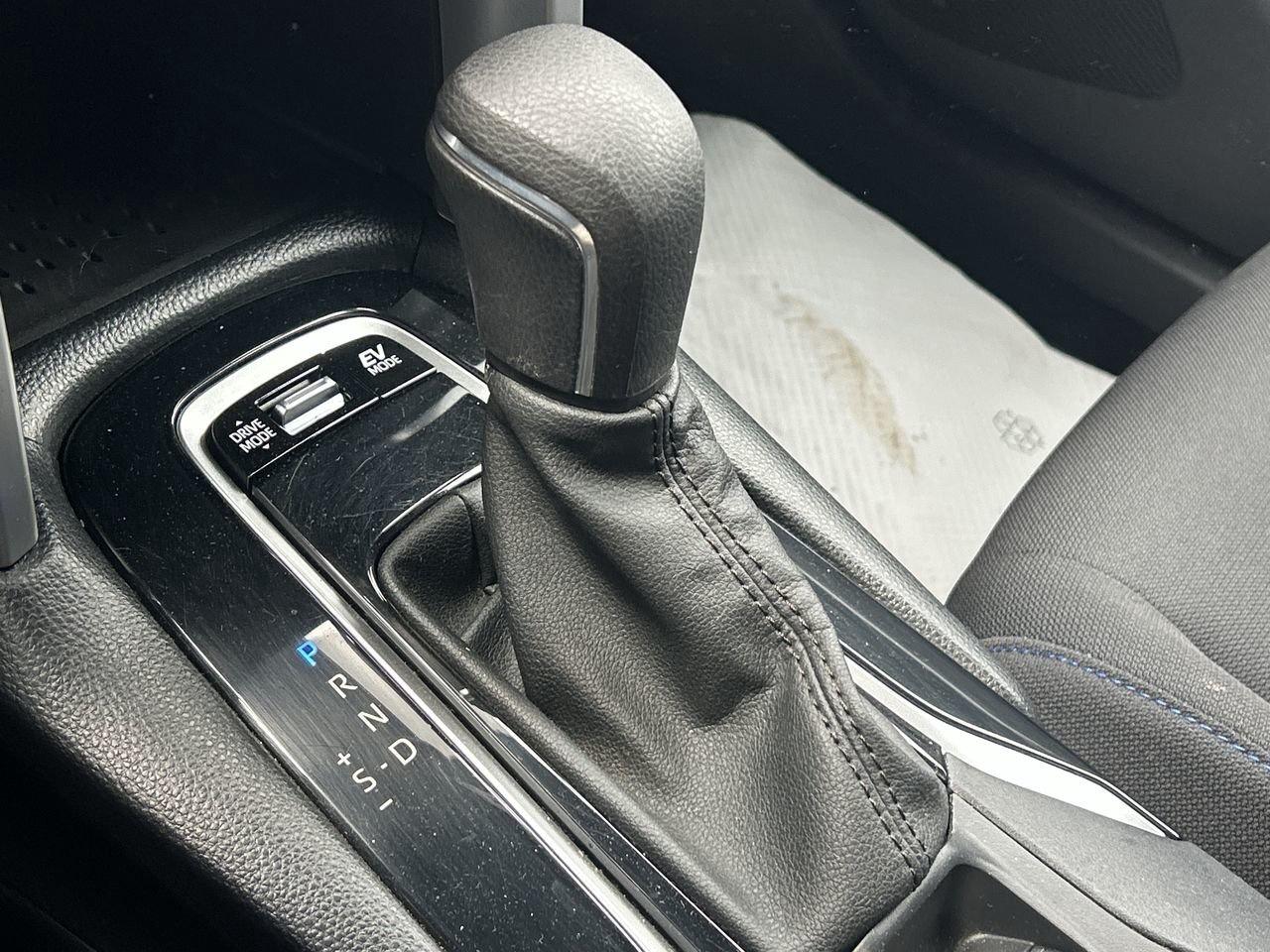 2023 Toyota Corolla Cross SE AWD 6.95% TCUV   CLOTH   HEAT STEER   HEAT SEAT Photo