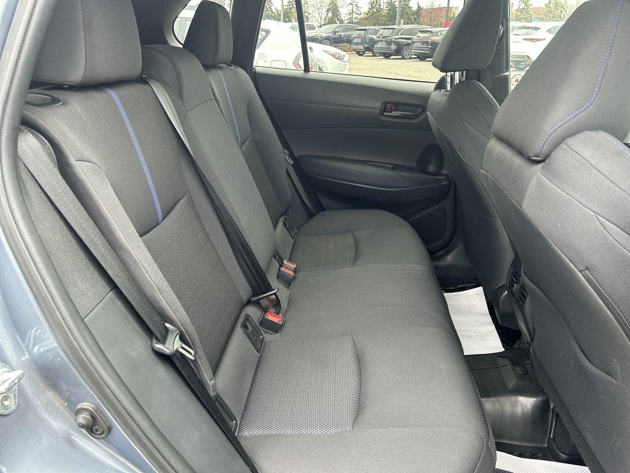 2023 Toyota Corolla Cross SE AWD 6.95% TCUV   CLOTH   HEAT STEER   HEAT SEAT Photo