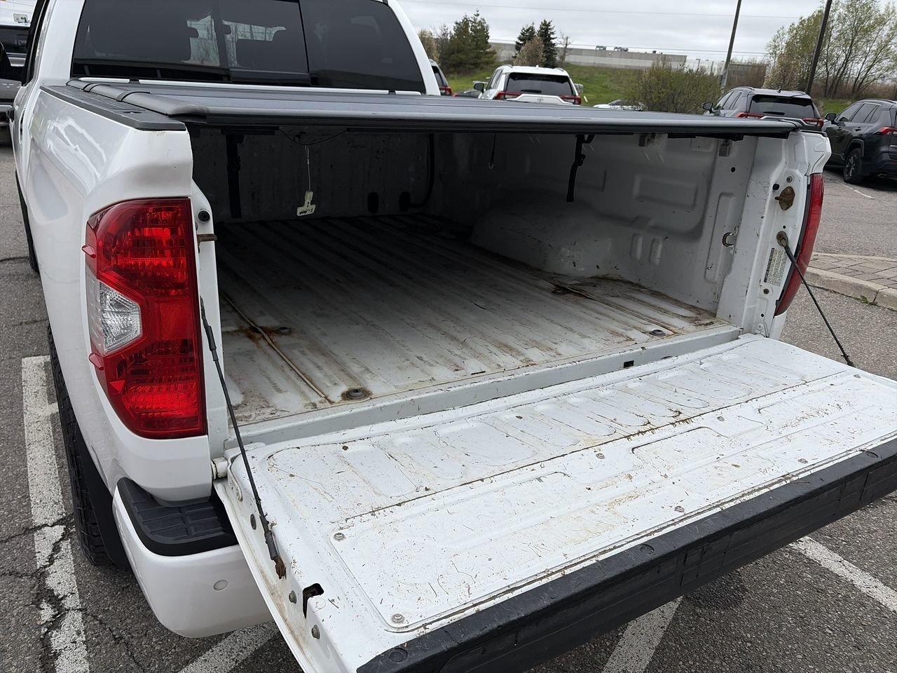 2016 Toyota Tundra SR 5.7L V8 4X4 LONG BED SOLD AS/IS   TONNEAU COVER Photo