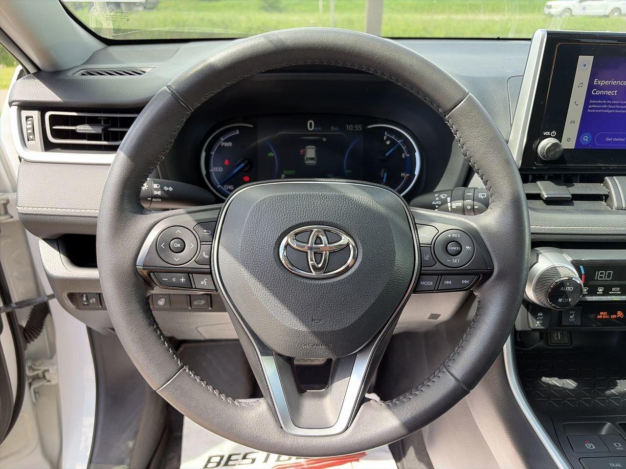 2025 Toyota RAV4 Hybrid XLE AWD 6.95%TCUV   SUNROOF   HEAT STEER   WIRELES Photo