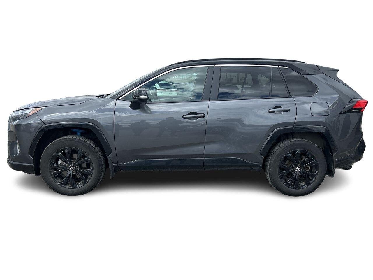 2025 Toyota RAV4 Hybrid XSE AWD 6.95% TCUV   SOFTEX SEATS   BLACK ALLOYS Photo