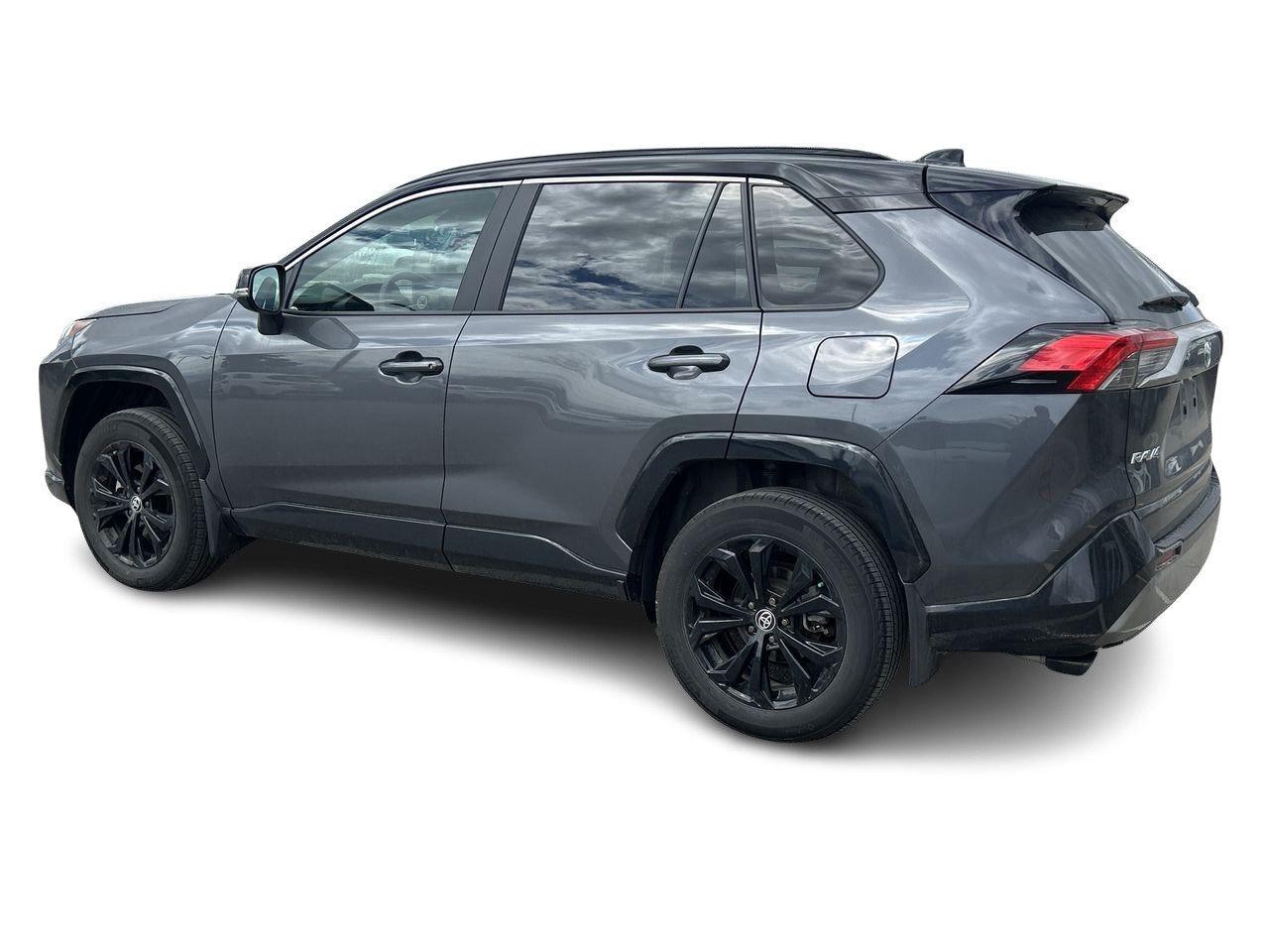 2025 Toyota RAV4 Hybrid XSE AWD 6.95% TCUV   SOFTEX SEATS   BLACK ALLOYS Photo