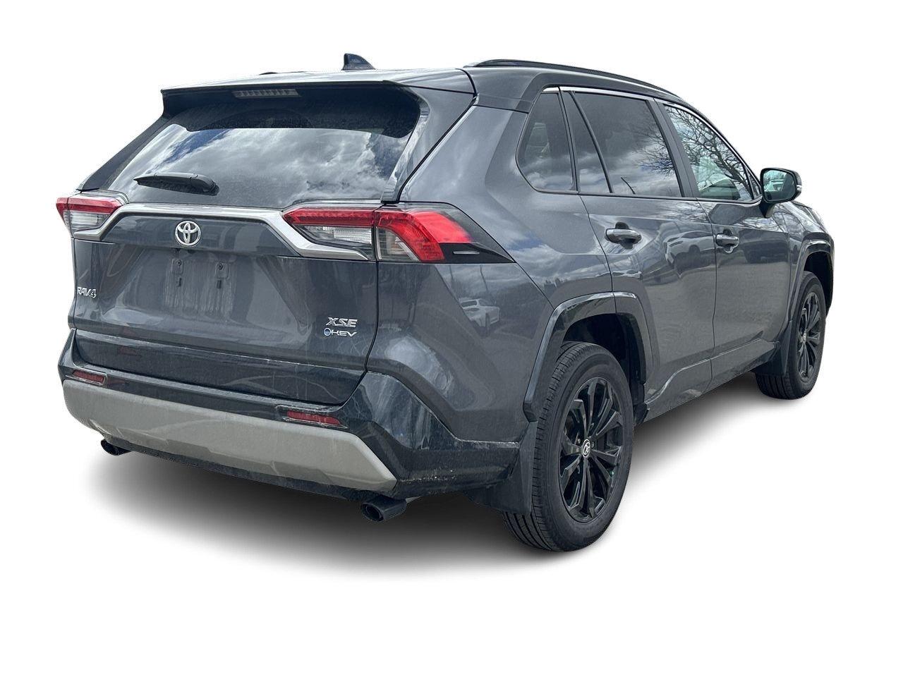 2025 Toyota RAV4 Hybrid XSE AWD 6.95% TCUV   SOFTEX SEATS   BLACK ALLOYS Photo