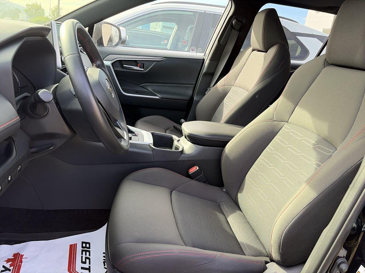2024 Toyota RAV4 Plug-In Hybrid SE AWD 6.95% TCUV   CLOTH INTERIOR   HEATED STEERI Photo