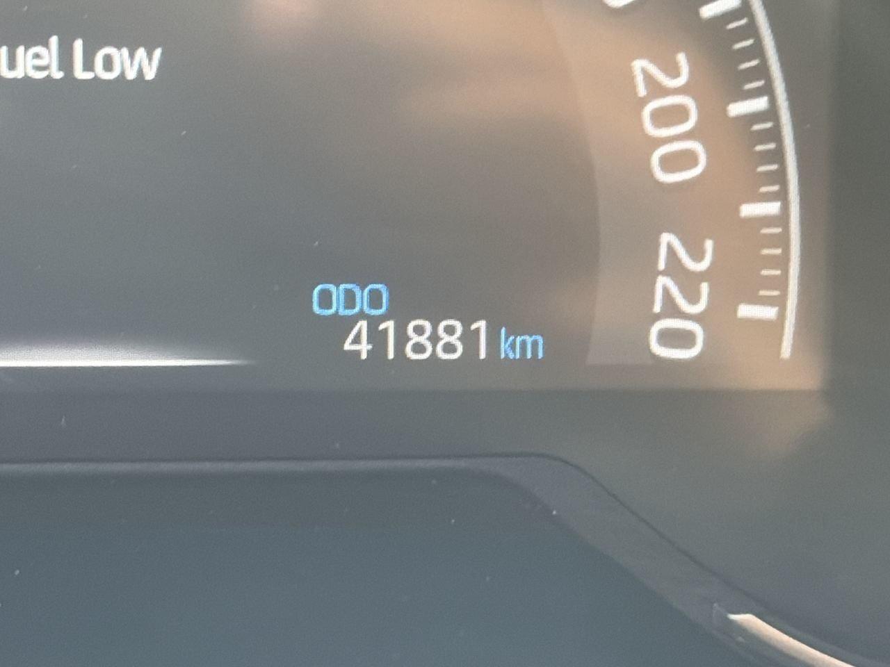 2024 Toyota RAV4 Plug-In Hybrid SE AWD 6.95% TCUV   CLOTH INTERIOR   HEATED STEERI Photo