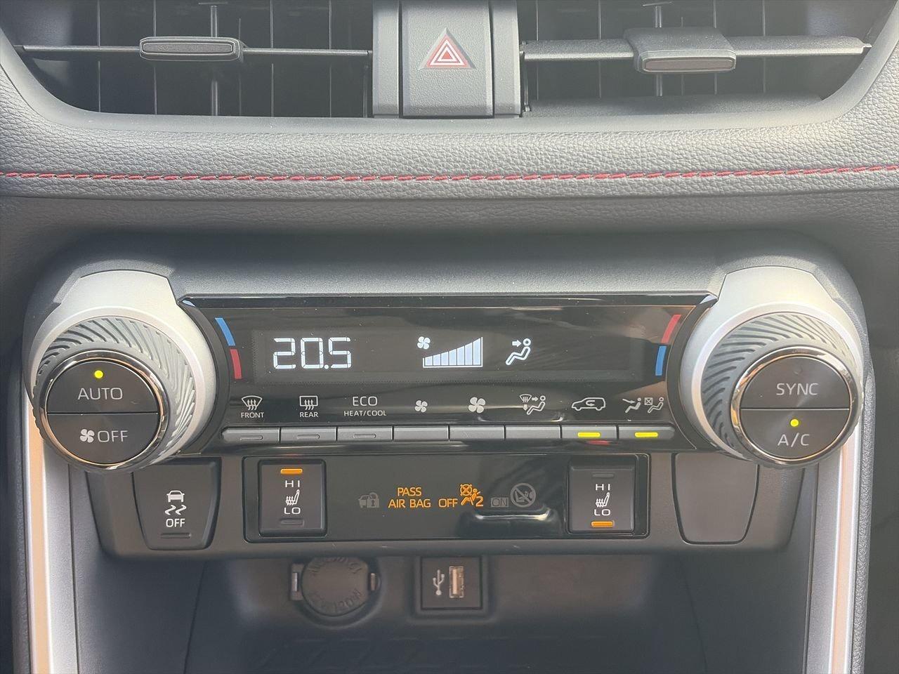 2024 Toyota RAV4 Plug-In Hybrid SE AWD 6.95% TCUV   CLOTH INTERIOR   HEATED STEERI Photo