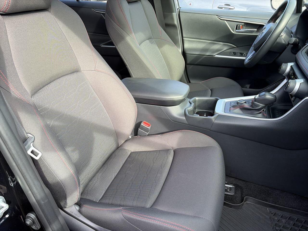 2024 Toyota RAV4 Plug-In Hybrid SE AWD 6.95% TCUV   CLOTH INTERIOR   HEATED STEERI Photo