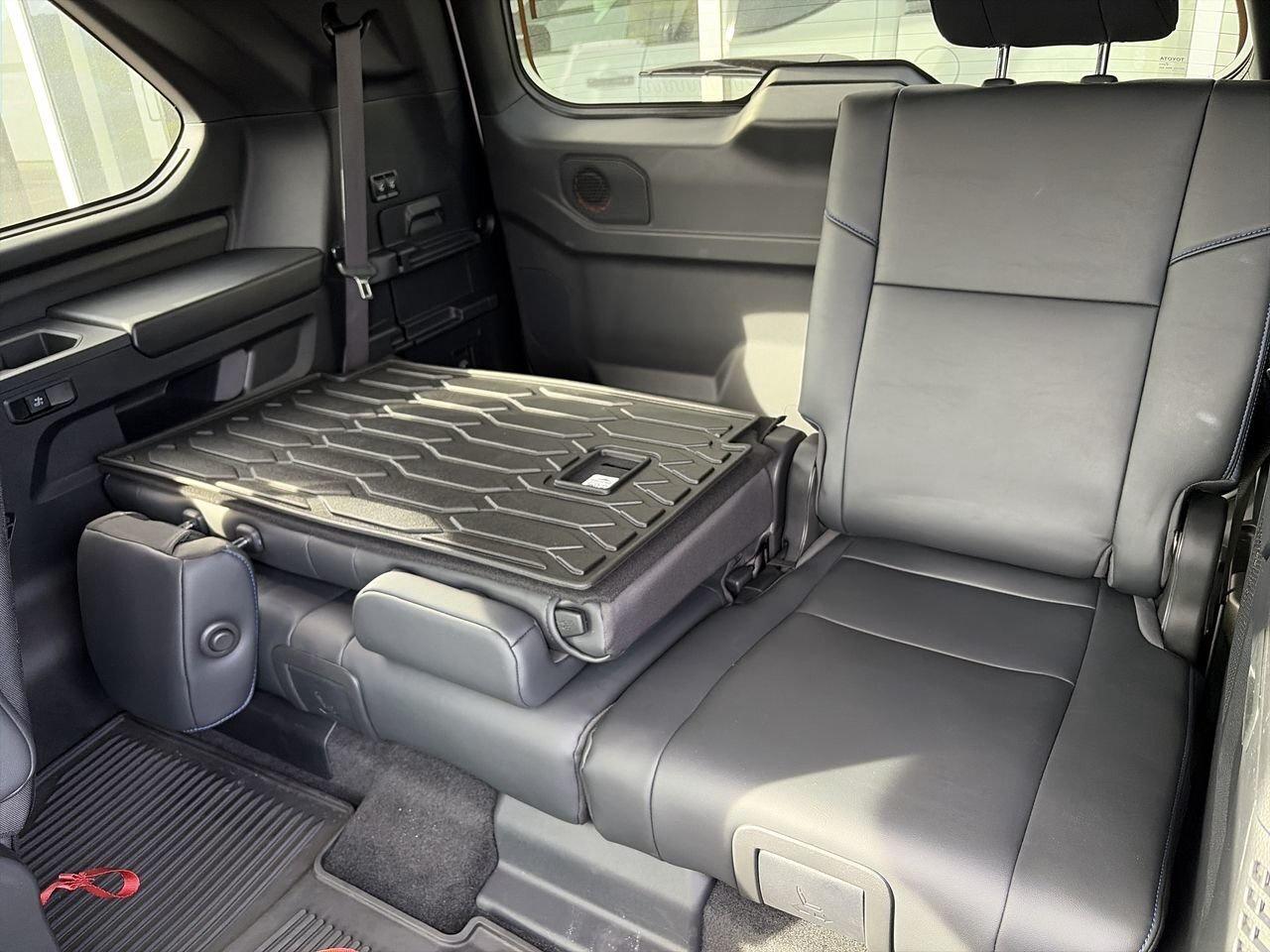 2025 Toyota Sequoia Sequoia Platinum 6.95%TCUV   PANORAMIC MOONROOF Photo